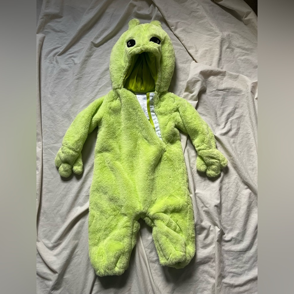 Pottery Barn Kids Green Alien Costume 6-12 Months - Picture 11 of 12